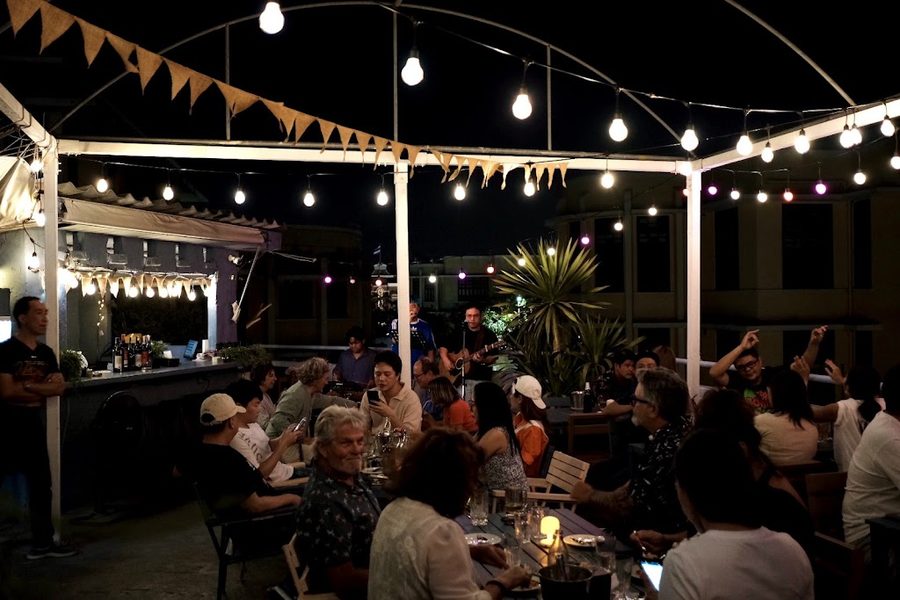 Phra Nakhon Bar & Gallery