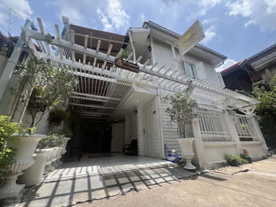 Ban Thungdang Housetel Bangkok