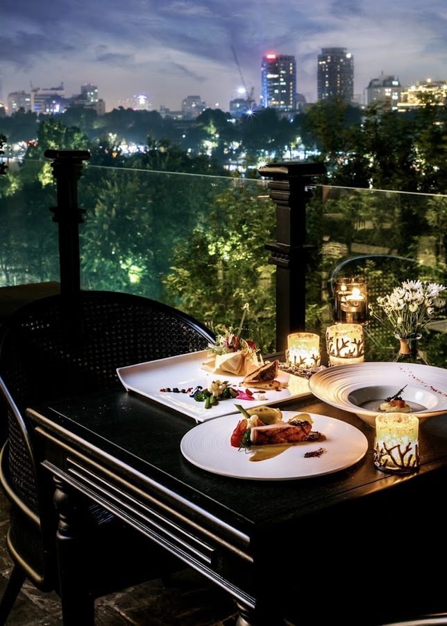 Bella Lake View Sky Bar & Restaurant