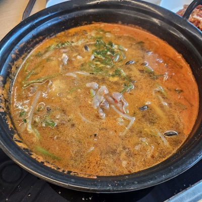 Deungchon Shabu Kalguksu Myeongnyun-dong Branch