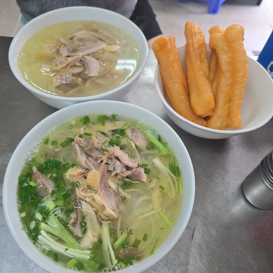 Phở Gà Hàng Điếu