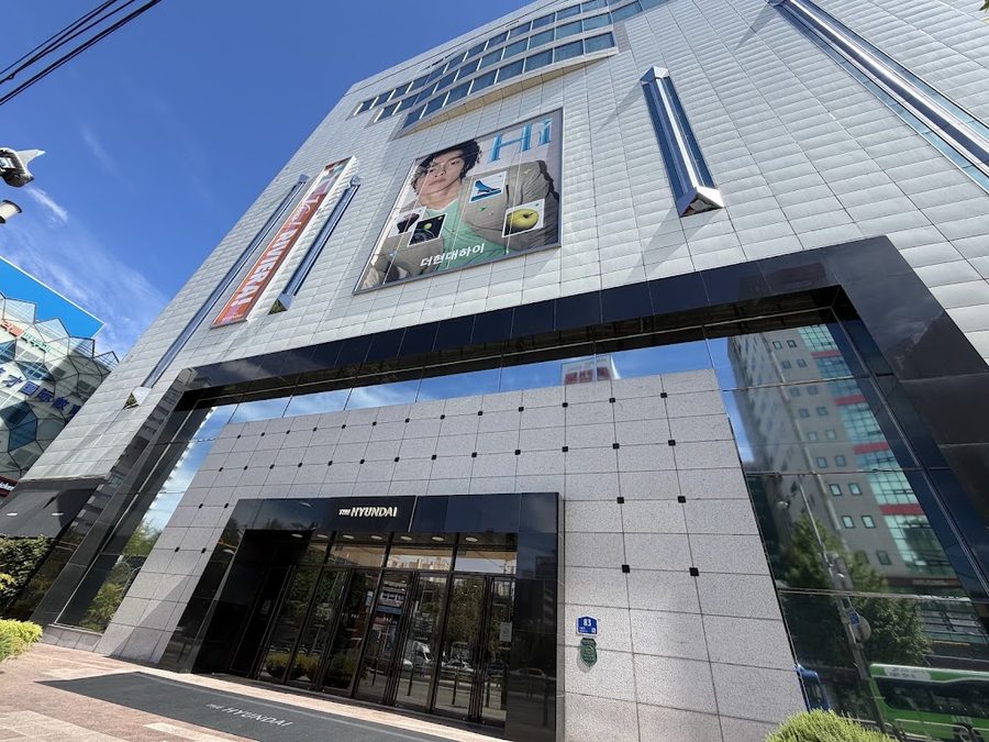 Song Hyundai Department Store Sinchon Branch
