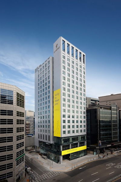 Uh Suite The Myeongdong