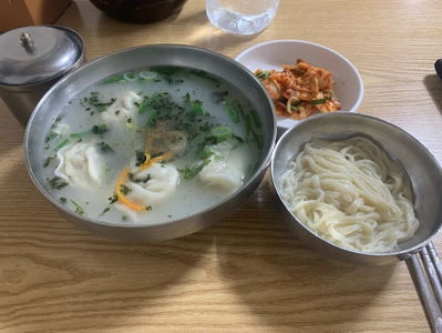 萬拿刀削麵