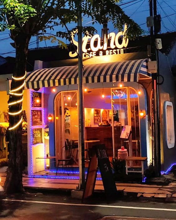 Stand Cafe & Resto