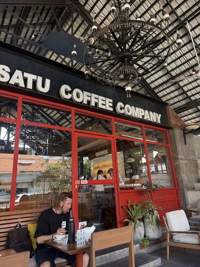 Satu Satu Cafe