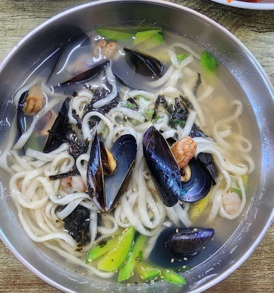 모임터칼국수