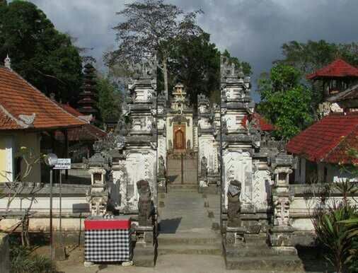 Pura Puncak Mundi