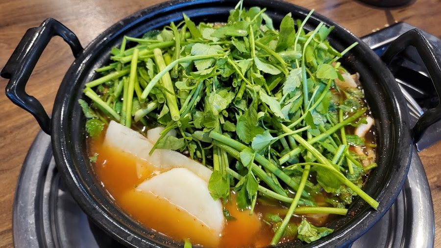 芳荑刀削麵