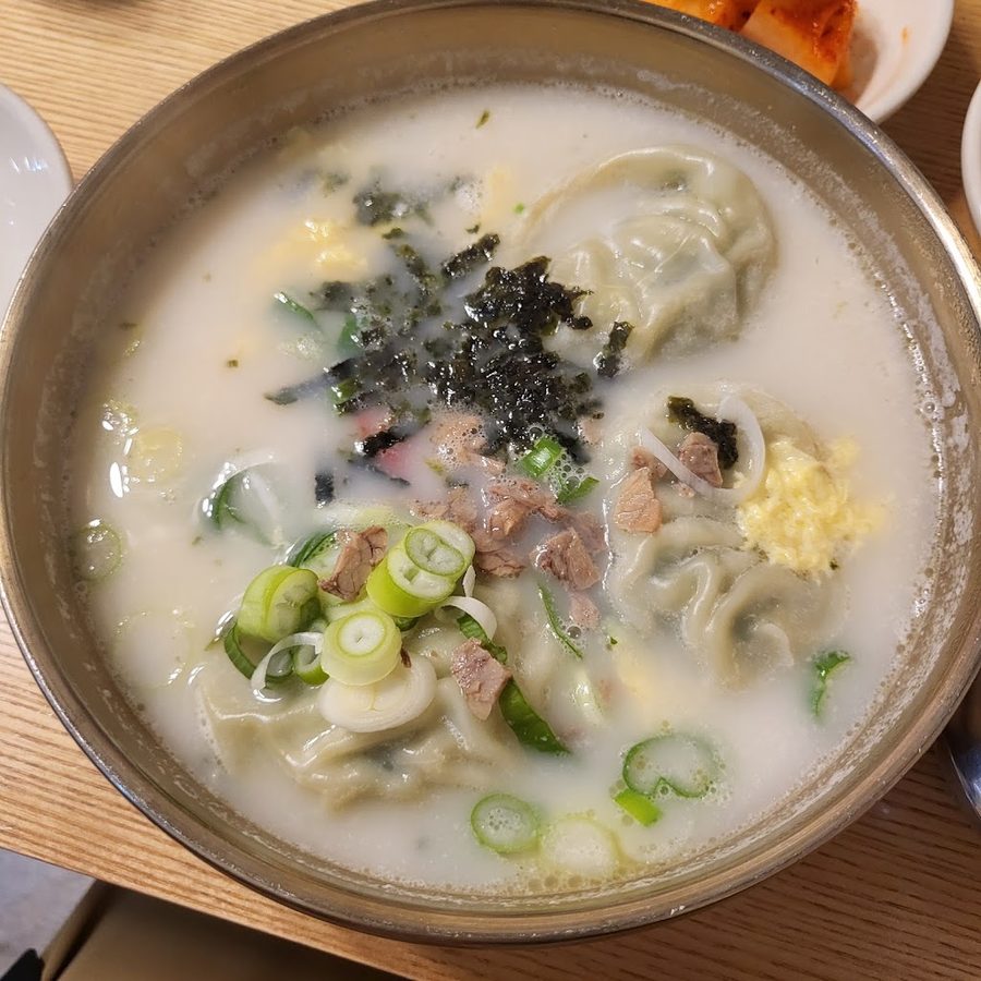 Hanchon Seolleongtang Sangam Branch