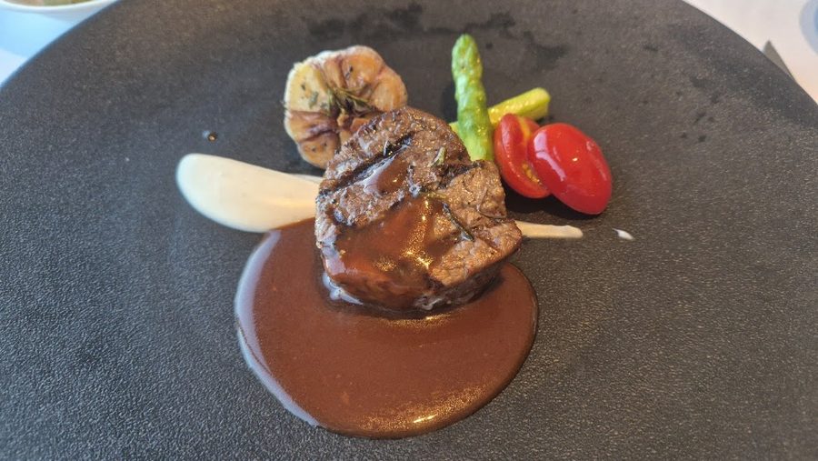 GRAND KITCHEN