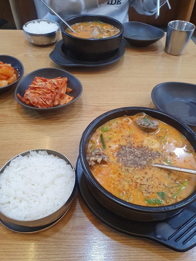 Sinuiju Sundae & Gomtang