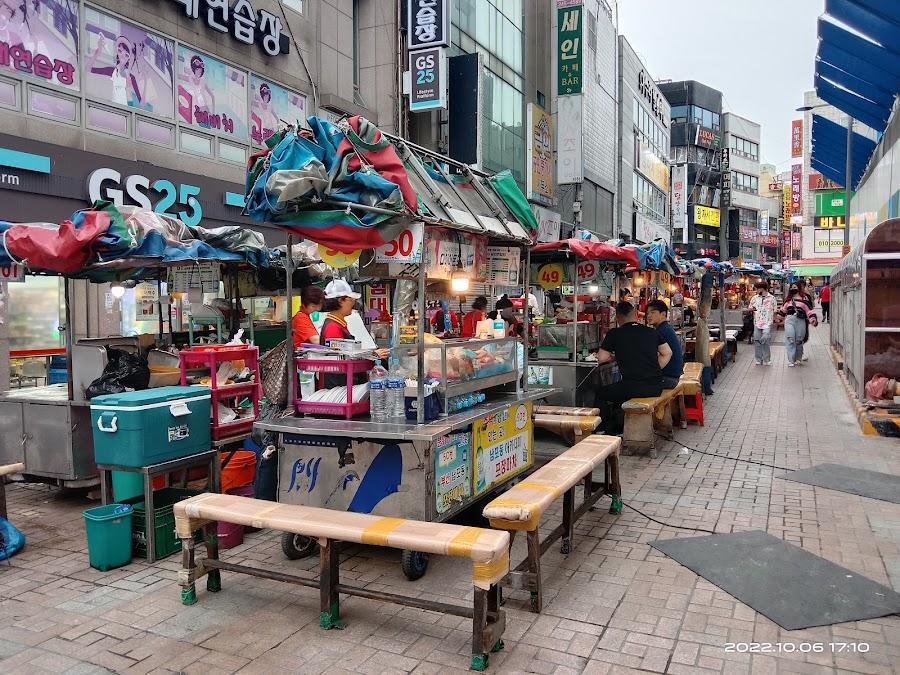 Nampodong Pojangmacha Street 60