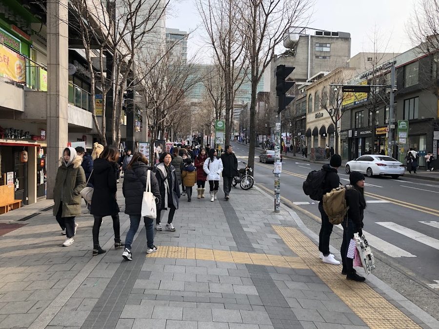 미소만발 치킨 홍대점