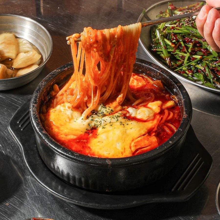 으쌰라곱창본점