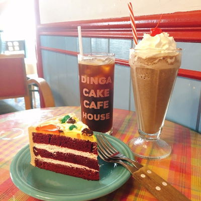 Dinga Cake House