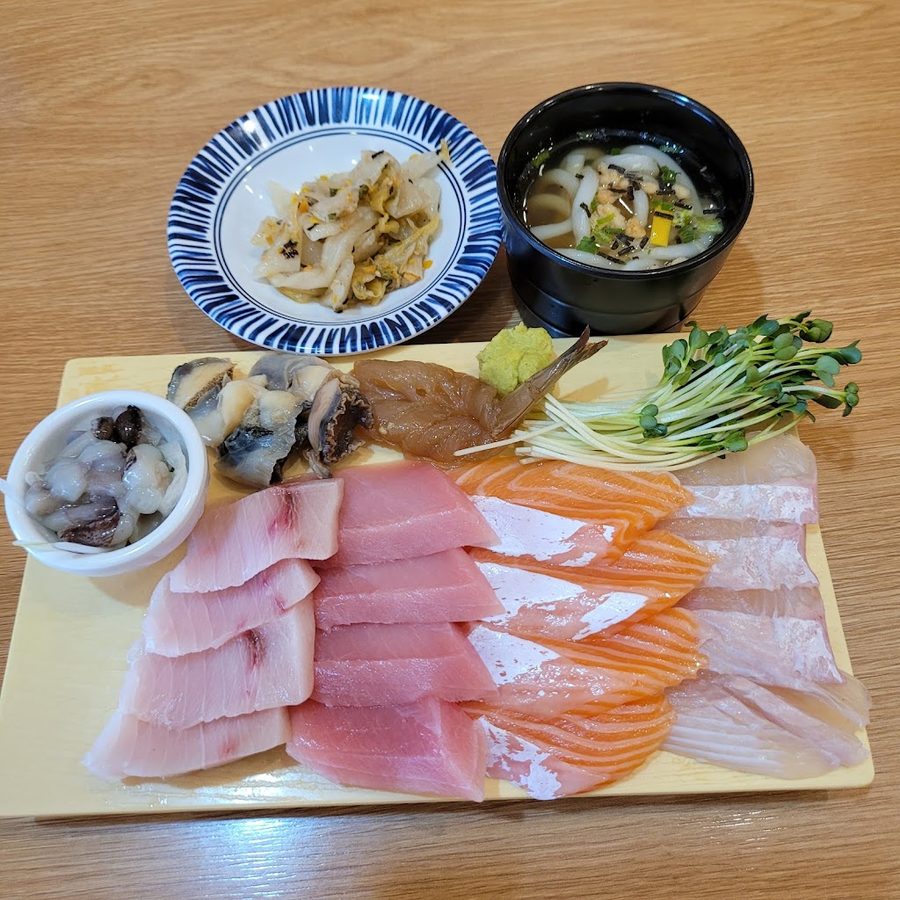 Giga Sushi
