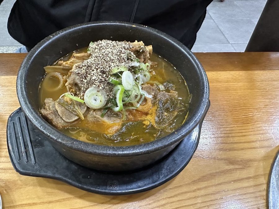 Wondang Gamja-tang(pork back-bone stew)