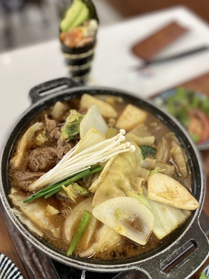 Donggyeong Sanchaek
