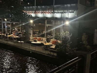 PIZZA SALVATORE CUOMO & GRILL 京都