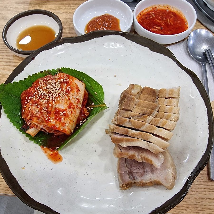 Halmae Bossam Budae Jjigae