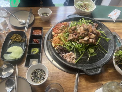팔청식당