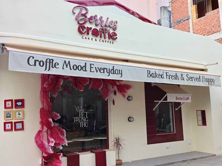 Berries Croffle