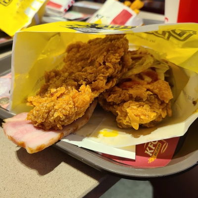 KFC 서울대입구역점