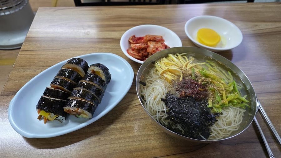 Ganpan Eomneun Gimbap Jip