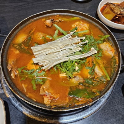 Tongyeong Jip
