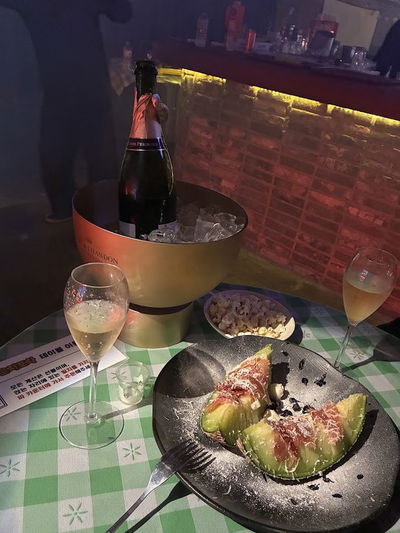 이밤의끝을잡고 라운지 포차