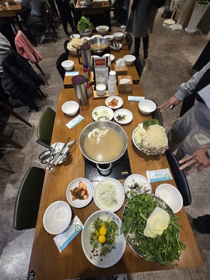 Gahoe-dong Shabu Kalguksu