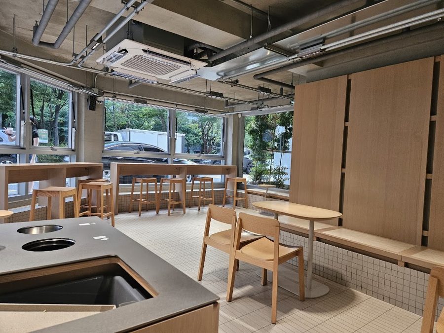 Blue Bottle Yeonnam Cafe