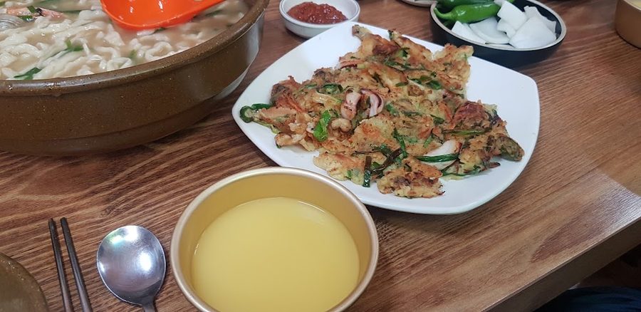 용강해물손칼국수