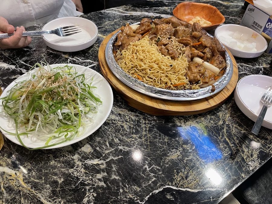 Hullala Cham Sutch Barbecue Chicken Yeoksam Branch