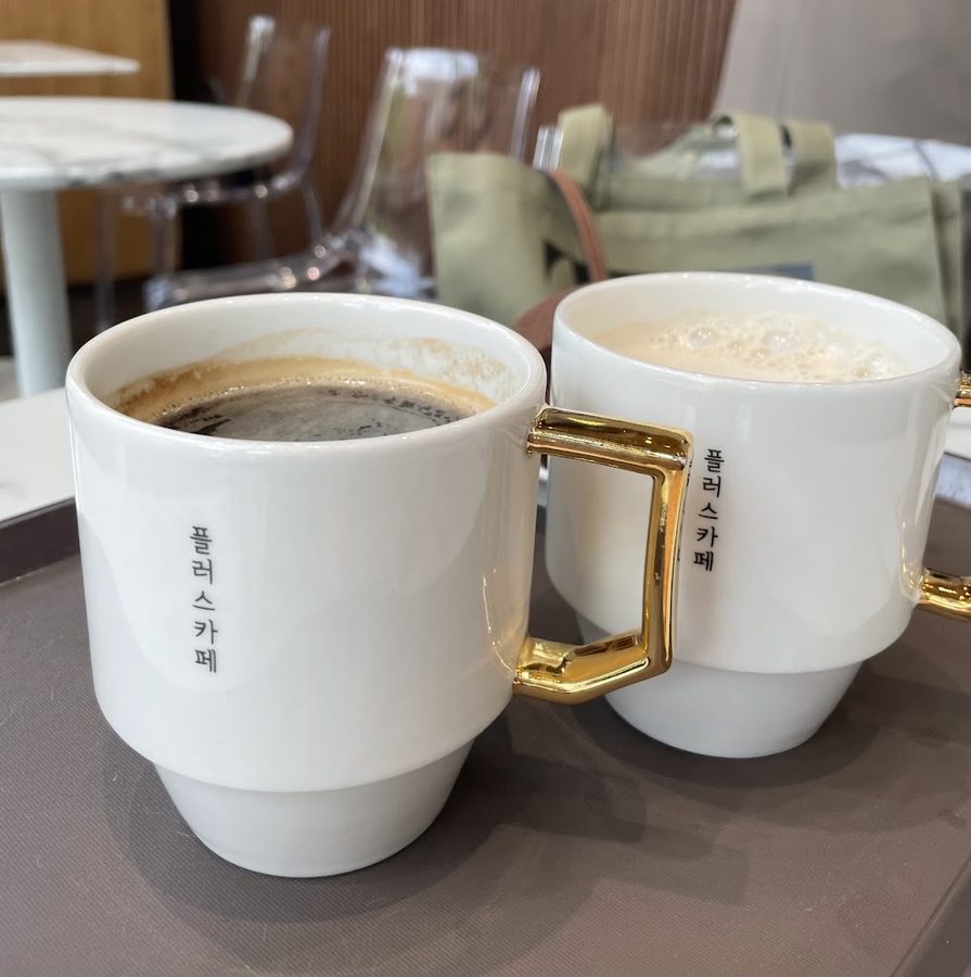 Plus Cafe Marronnier Park Branch
