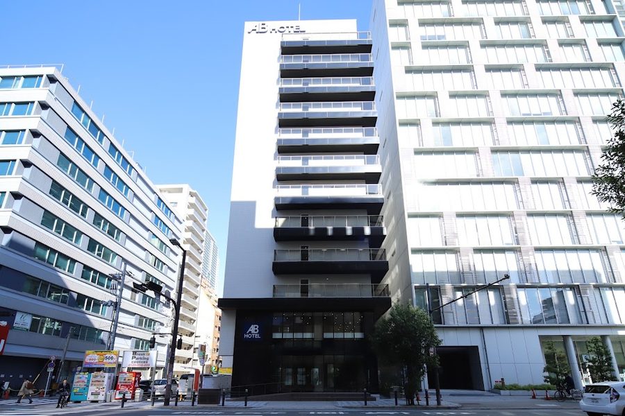 The Lively Osaka Honmachi