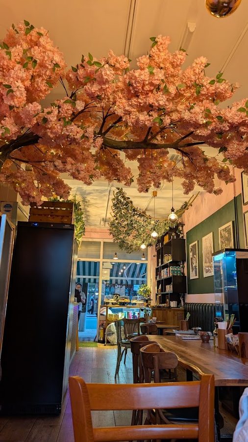 Elie's Cafe