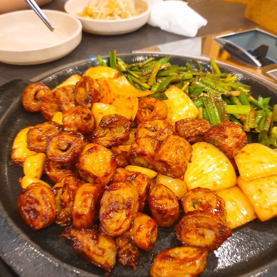 Sinjeonggyo Gopchang
