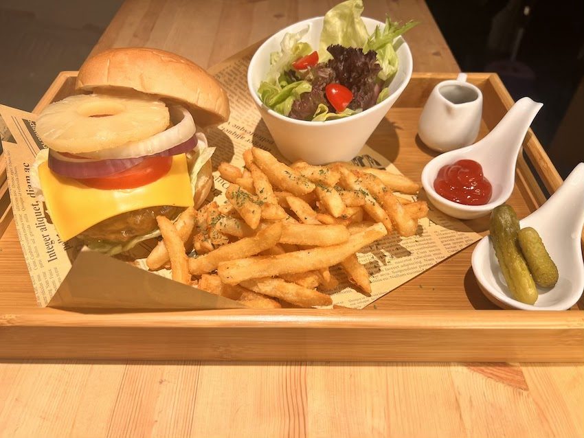 AWT Bistro下班後餐酒館