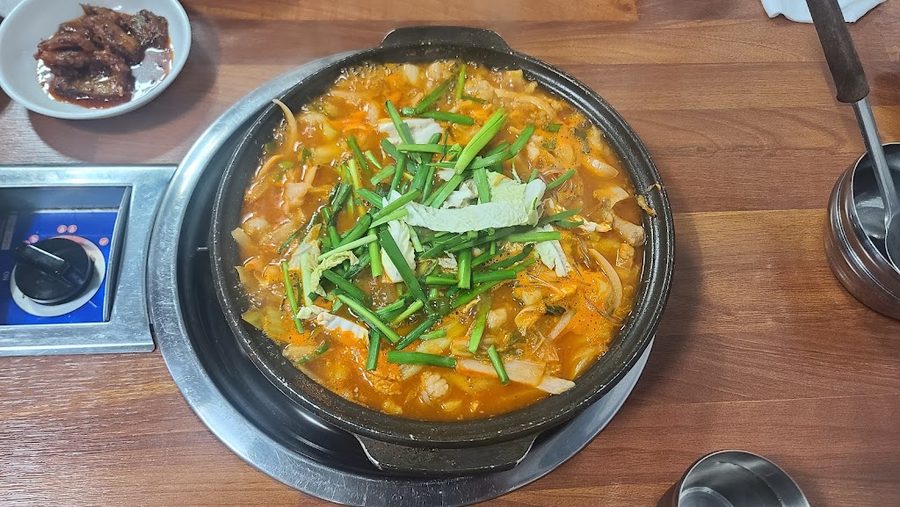 Useong Sikdang