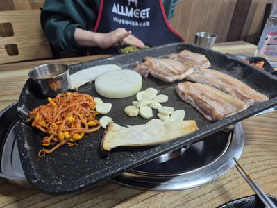 遊樂場精肉食堂