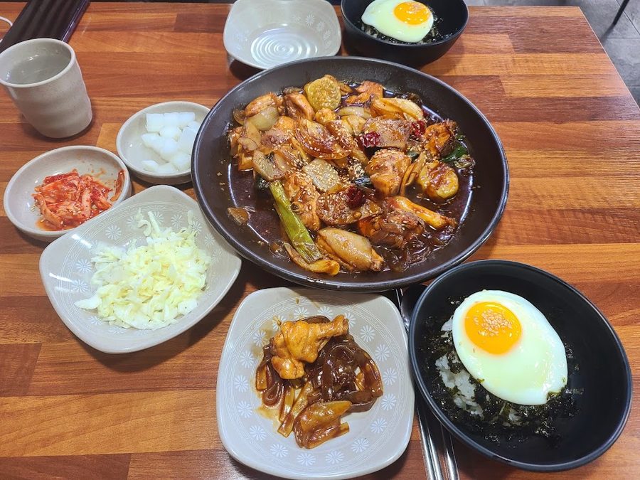 Ilmiri Geumgye Jjimdak Cheonho Branch