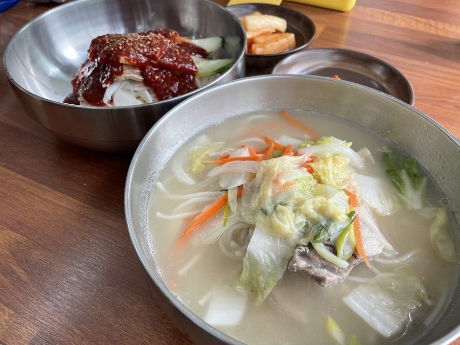 Samdae Jeontong Gogi Guksu