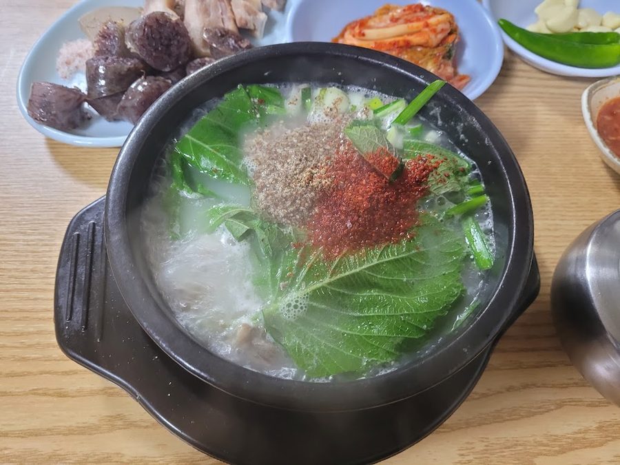 Wonjo Busan Dwaeji Gukbap