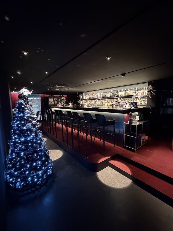 Sidebar in cinema