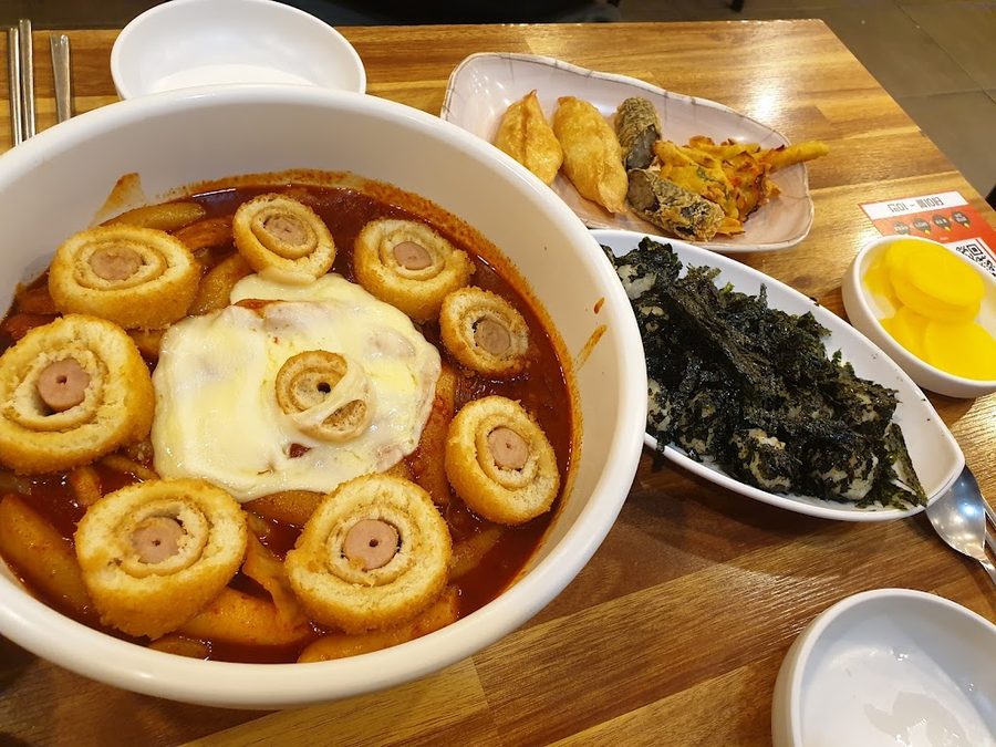 Dongdaemun Yeopgi Tteokbokki Suyu Branch