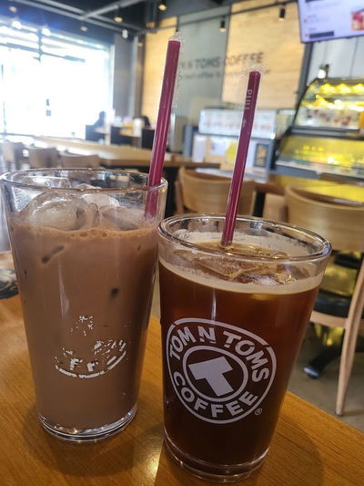 Tom N Toms Coffee