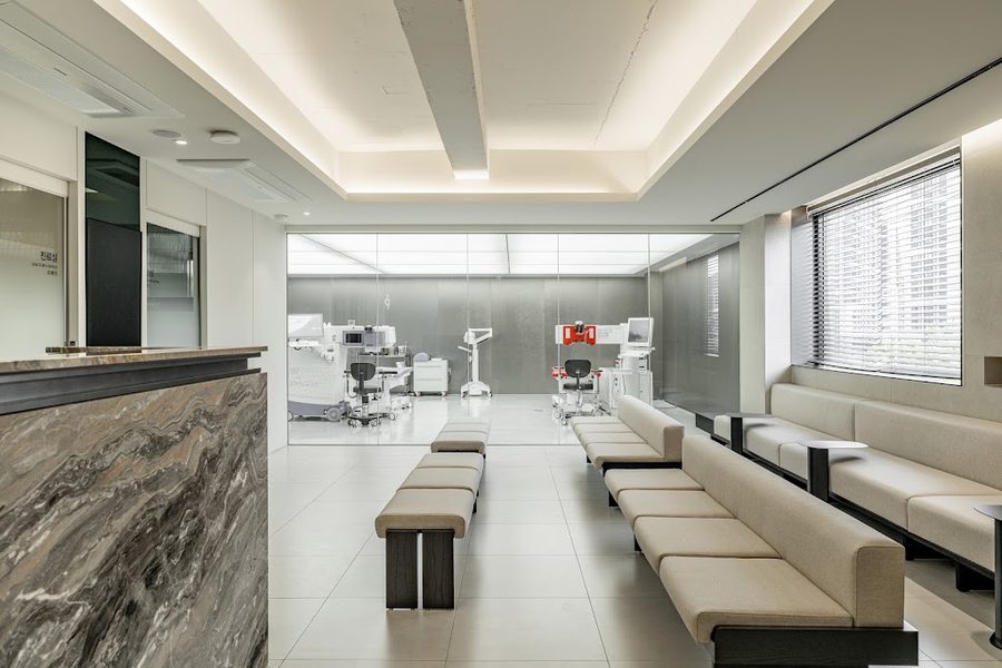 Cheonan Kim Eye Clinic Cheonan Station Main Branch