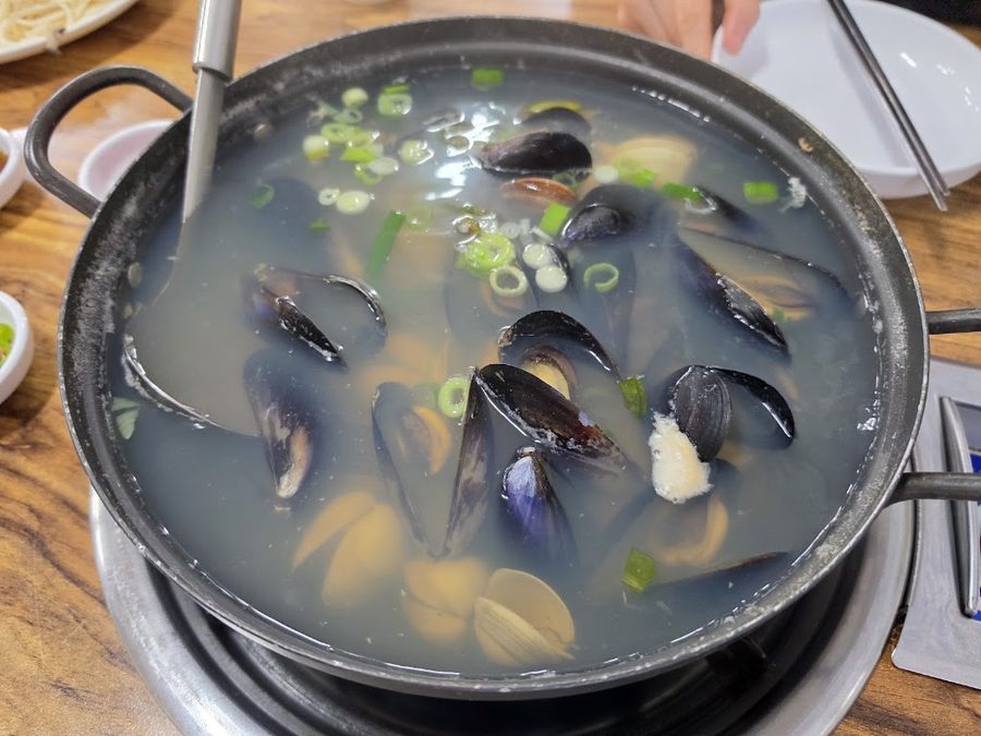 Mulchong Kalguksu Main Branch